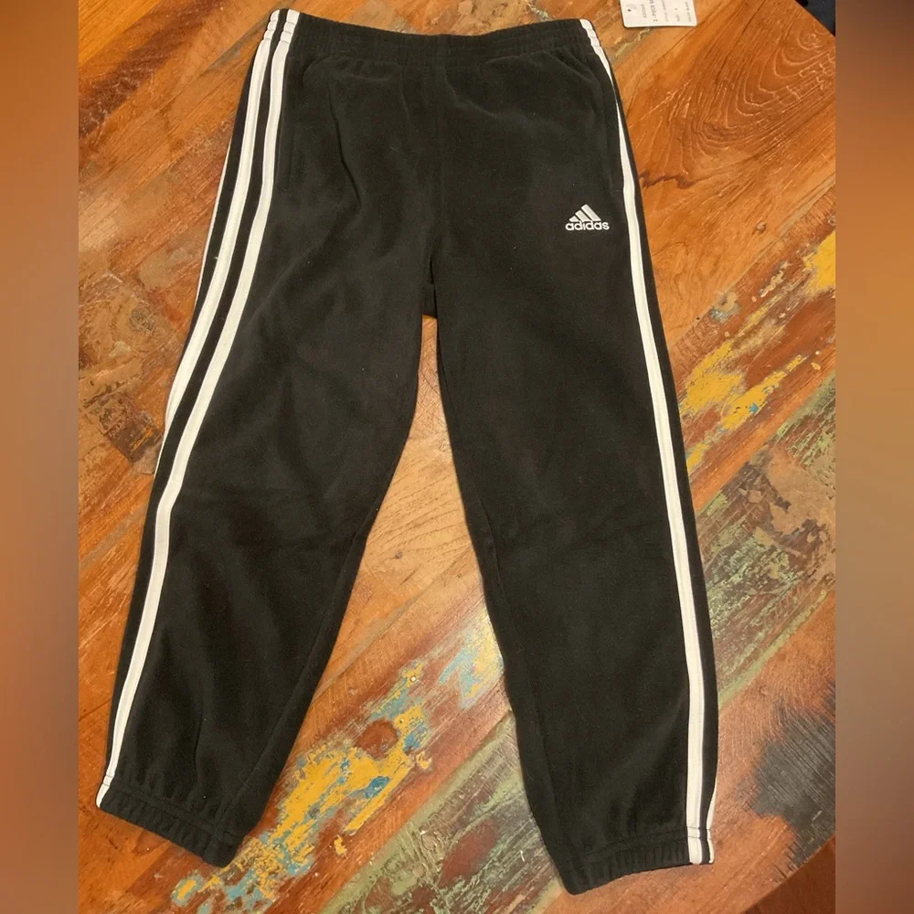 NWT Adidas Boys 2 Piece Set